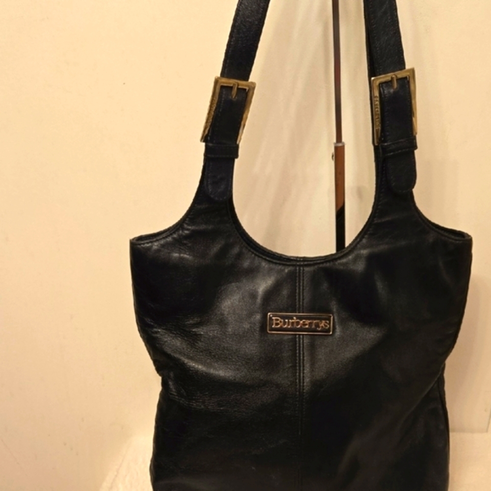 Vintage Burberrys Blue Leather Shoulder Bag with Classic Design